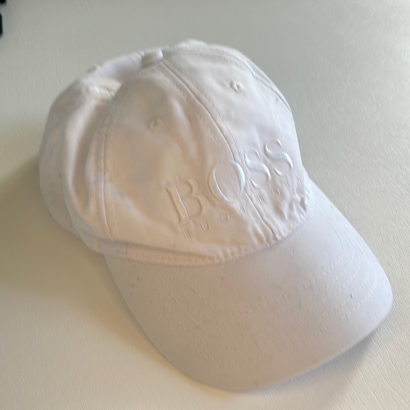 New! Hugo Boss White Hat - Picture 1 of 3